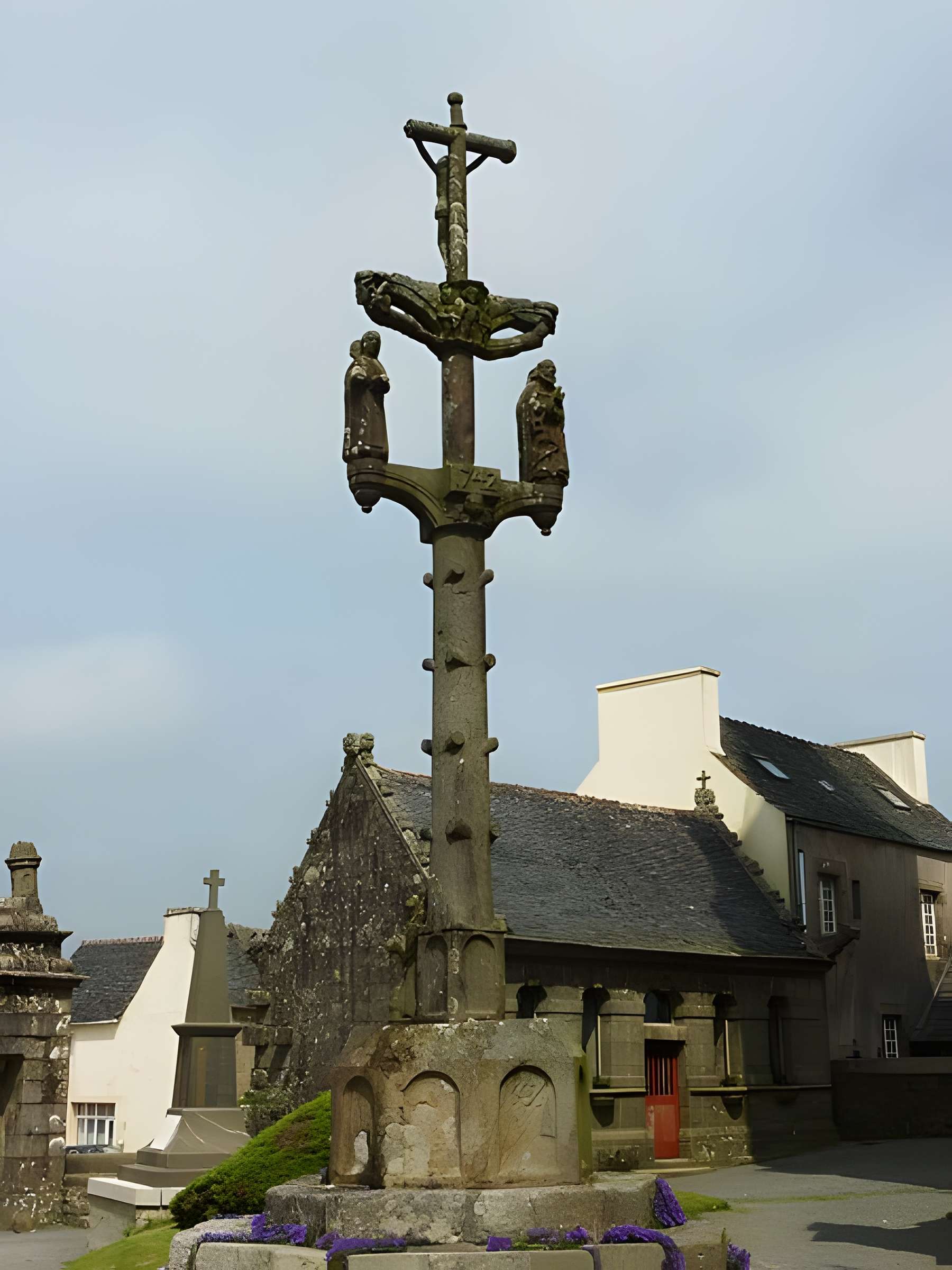 Enclos paroissial de Commana