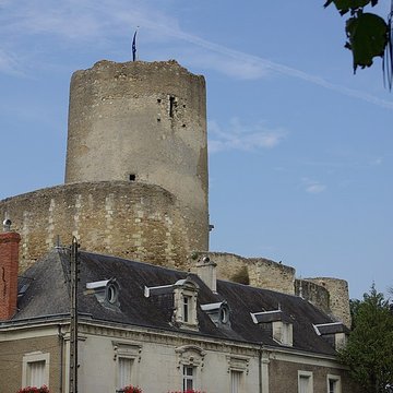 Ensemble castral de Châtillon-sur-Indre