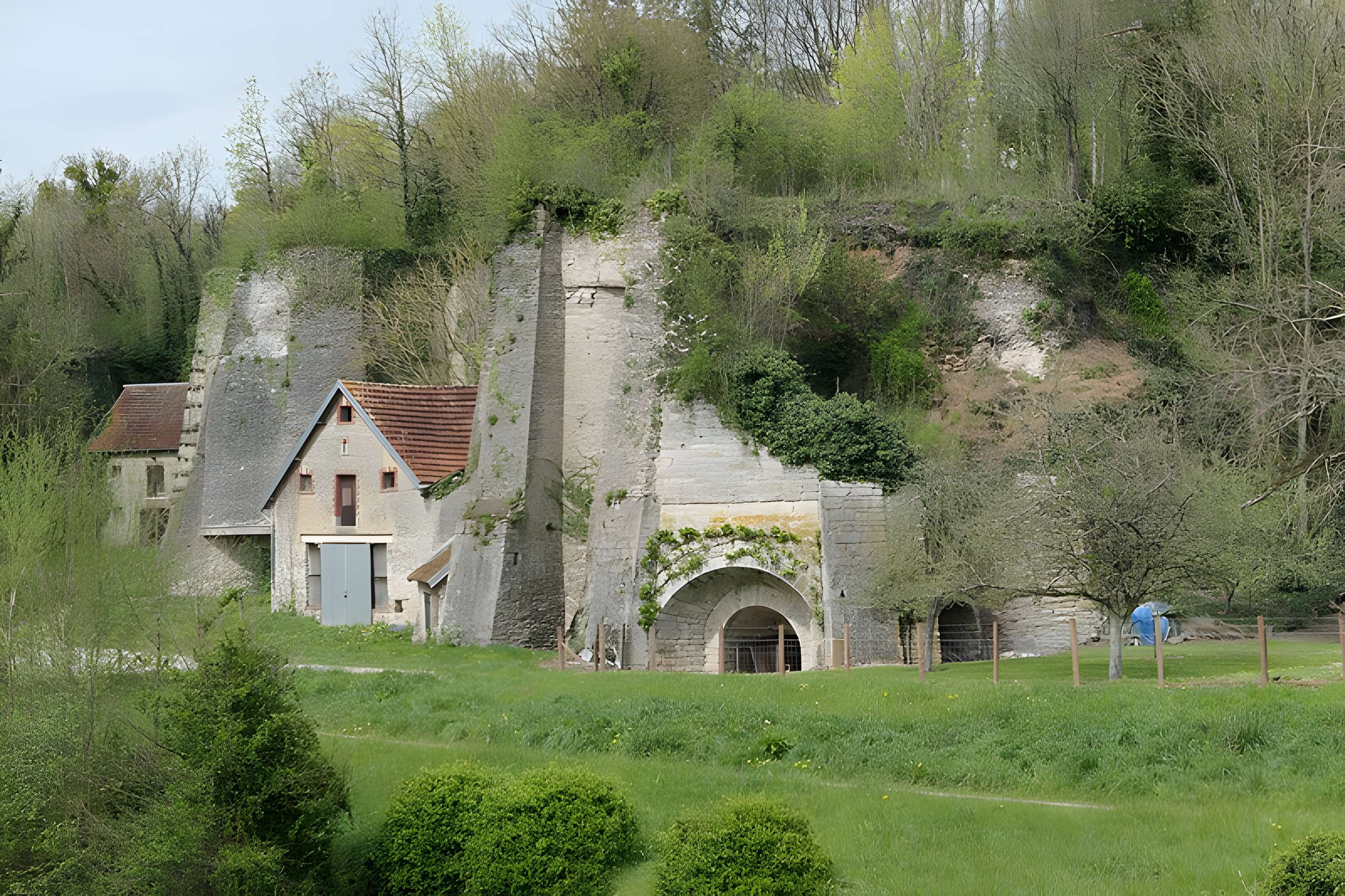 Ensemble chaufournier des Brosses à Saint-Berthevin