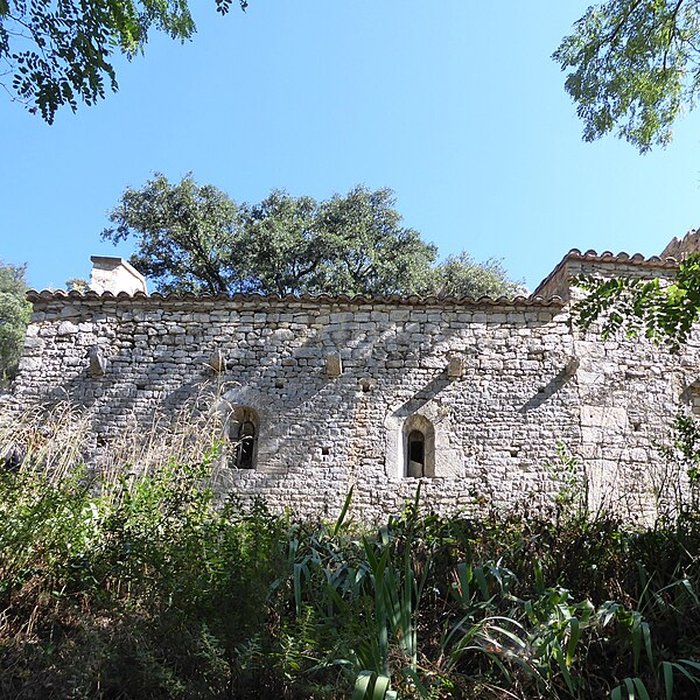 Photo de Ermitage tel quil est délimité par un mur denceinte