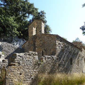 Ermitage tel quil est délimité par un mur denceinte