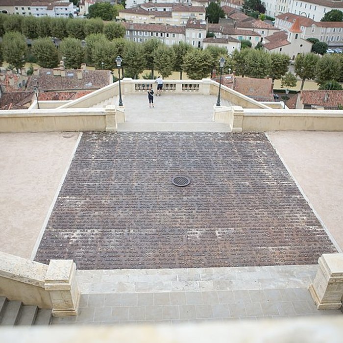 Photo de Escalier monumental dAuch