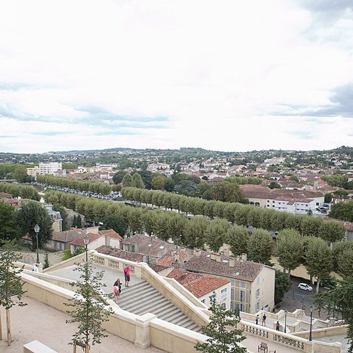 Photo de Escalier monumental dAuch