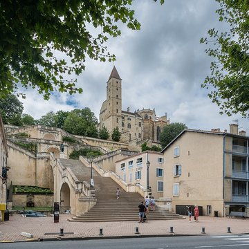 Escalier monumental dAuch