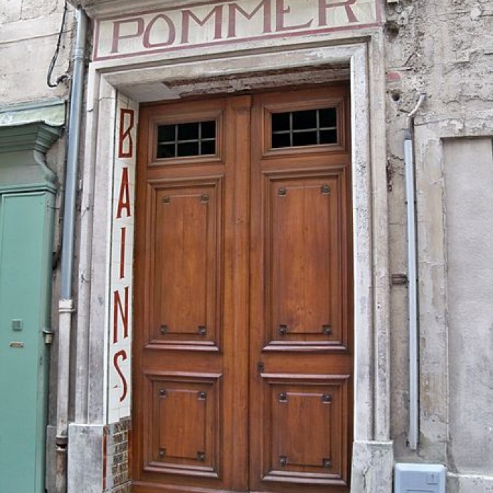 Photo de Établissement de bains Pommer à Avignon