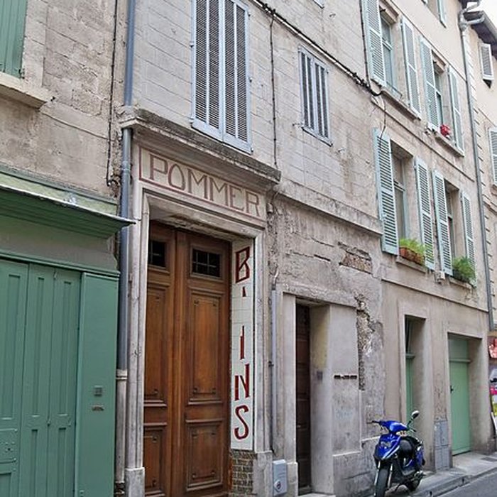 Photo de Établissement de bains Pommer à Avignon