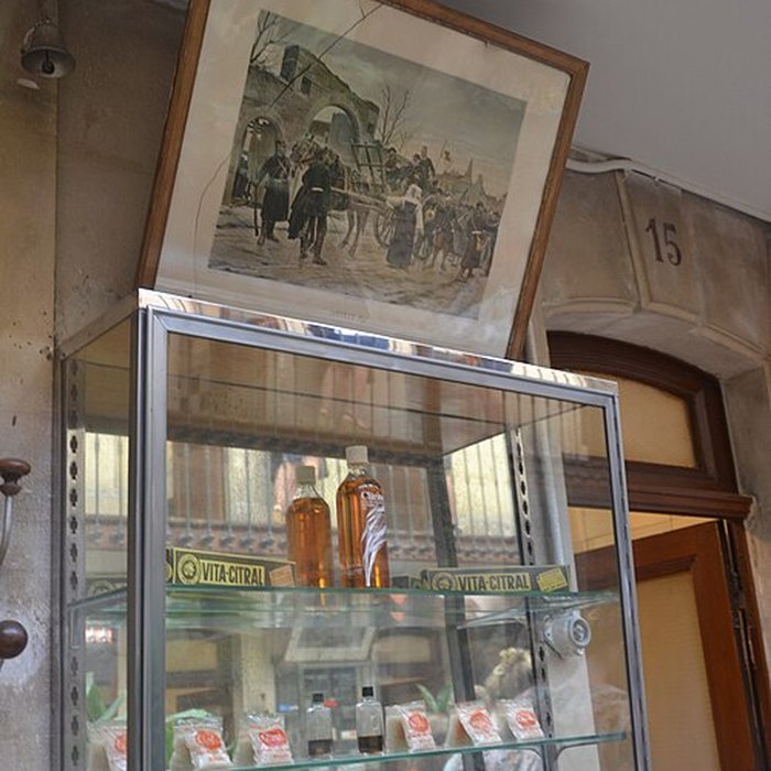 Photo de Établissement de bains Pommer à Avignon