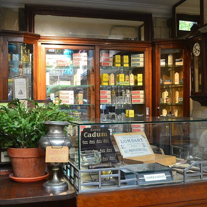 Photo de Établissement de bains Pommer à Avignon