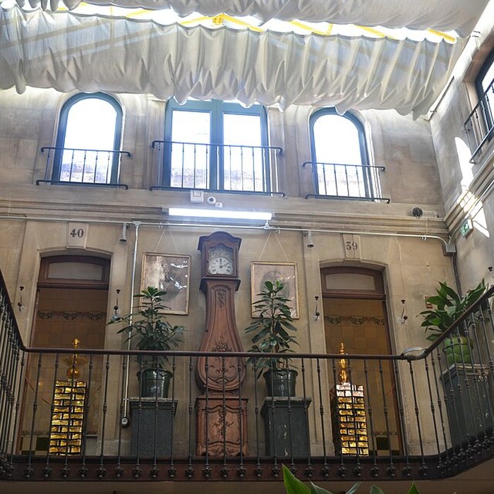 Photo de Établissement de bains Pommer à Avignon