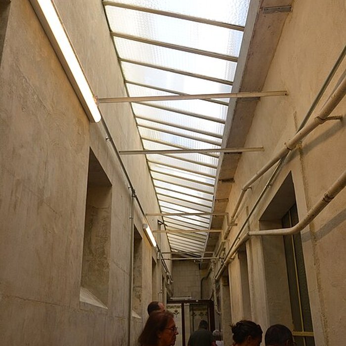 Photo de Établissement de bains Pommer à Avignon