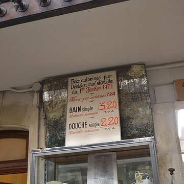 Établissement de bains Pommer à Avignon