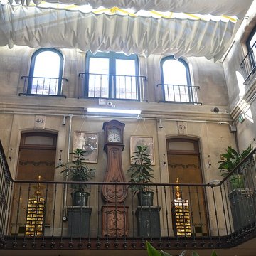 Établissement de bains Pommer à Avignon