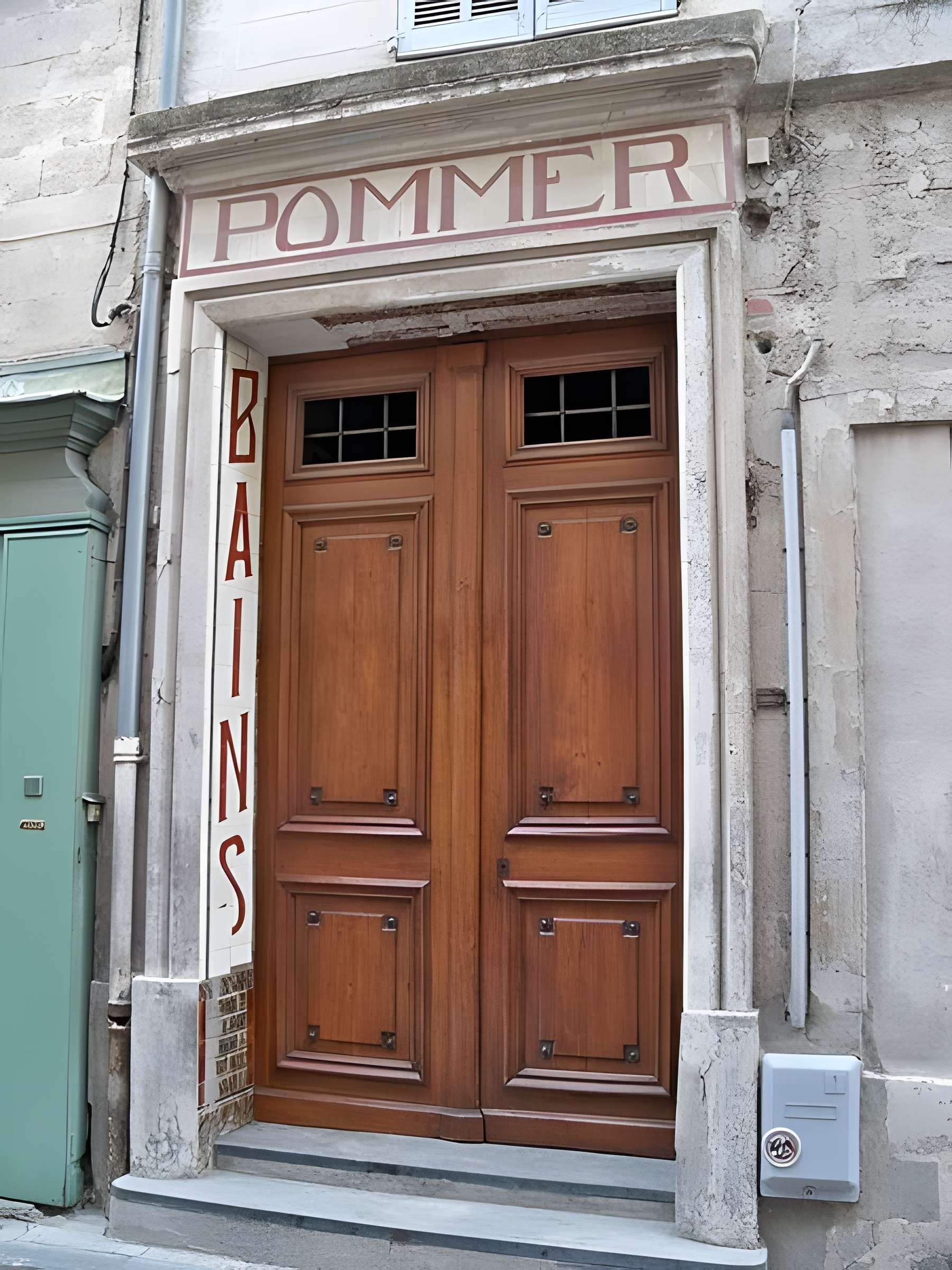 Établissement de bains Pommer à Avignon 
