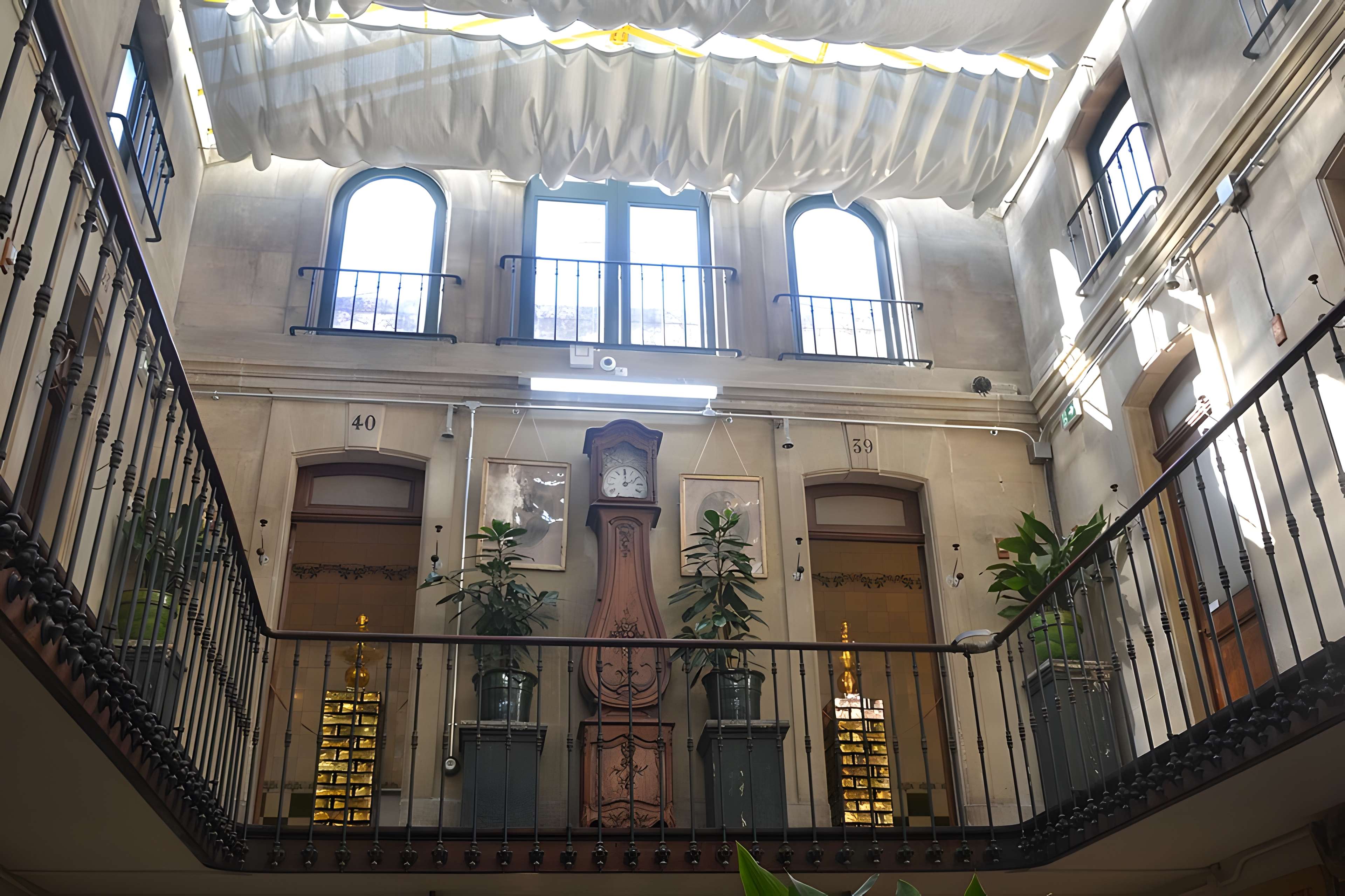 Établissement de bains Pommer à Avignon