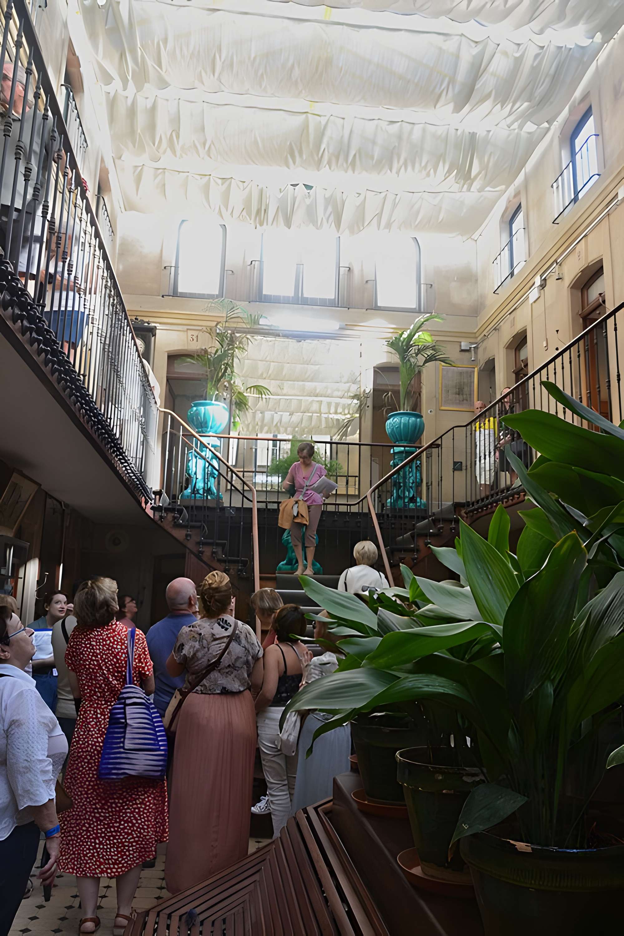 Établissement de bains Pommer à Avignon