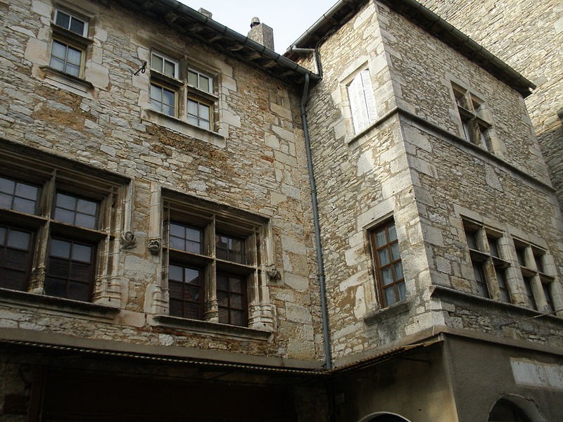 Photo de Étages de la maison Place des Conques à Villeneuve 