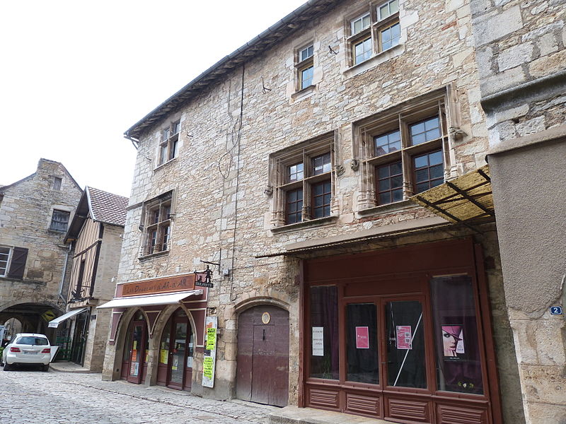 Étages de la maison Place des Conques à Villeneuve 