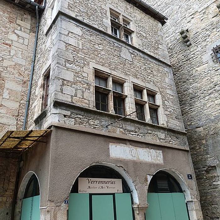 Photo de Étages de la maison Place des Conques à Villeneuve 