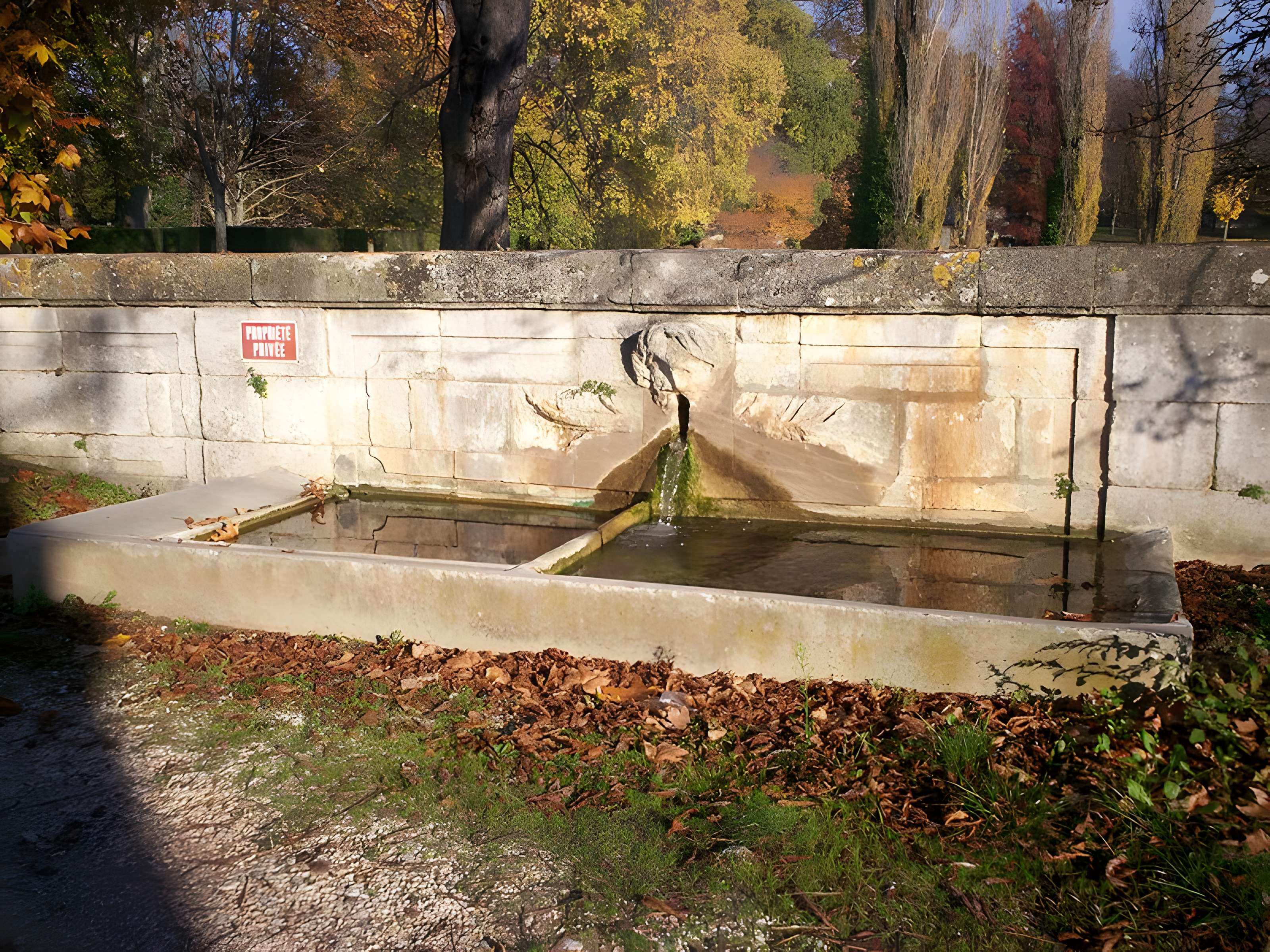 Ferme du Cabaret de Saint-Saturnin-lès-Apt
