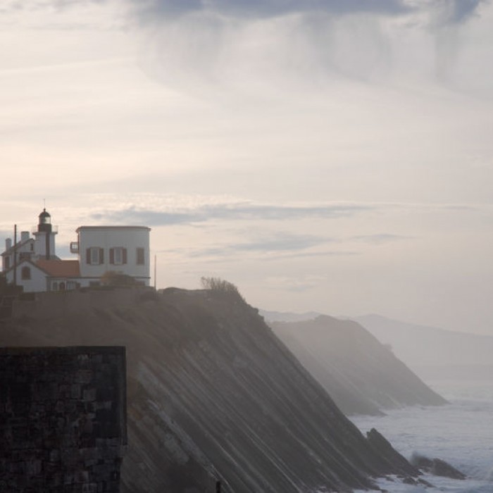 Photo de Feu amont dalignement du port de Ciboure