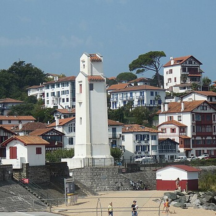 Photo de Feu aval dalignement du port à Saint-Jean-de-Luz