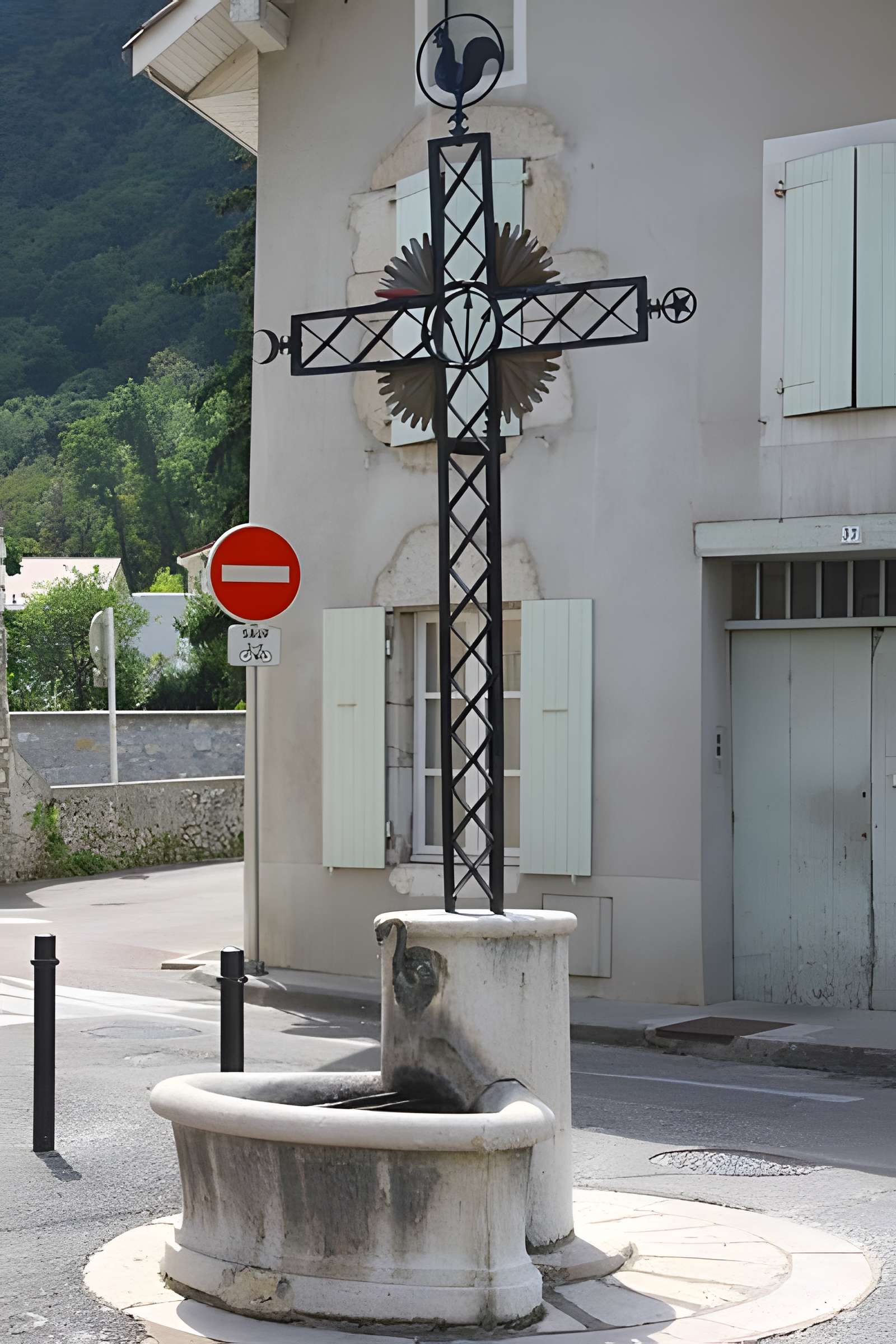 Fontaine Ancienne place au Plâtre de Sassenage 