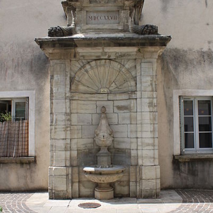Photo de Fontaine aux Dauphins de Lons-le-Saunier