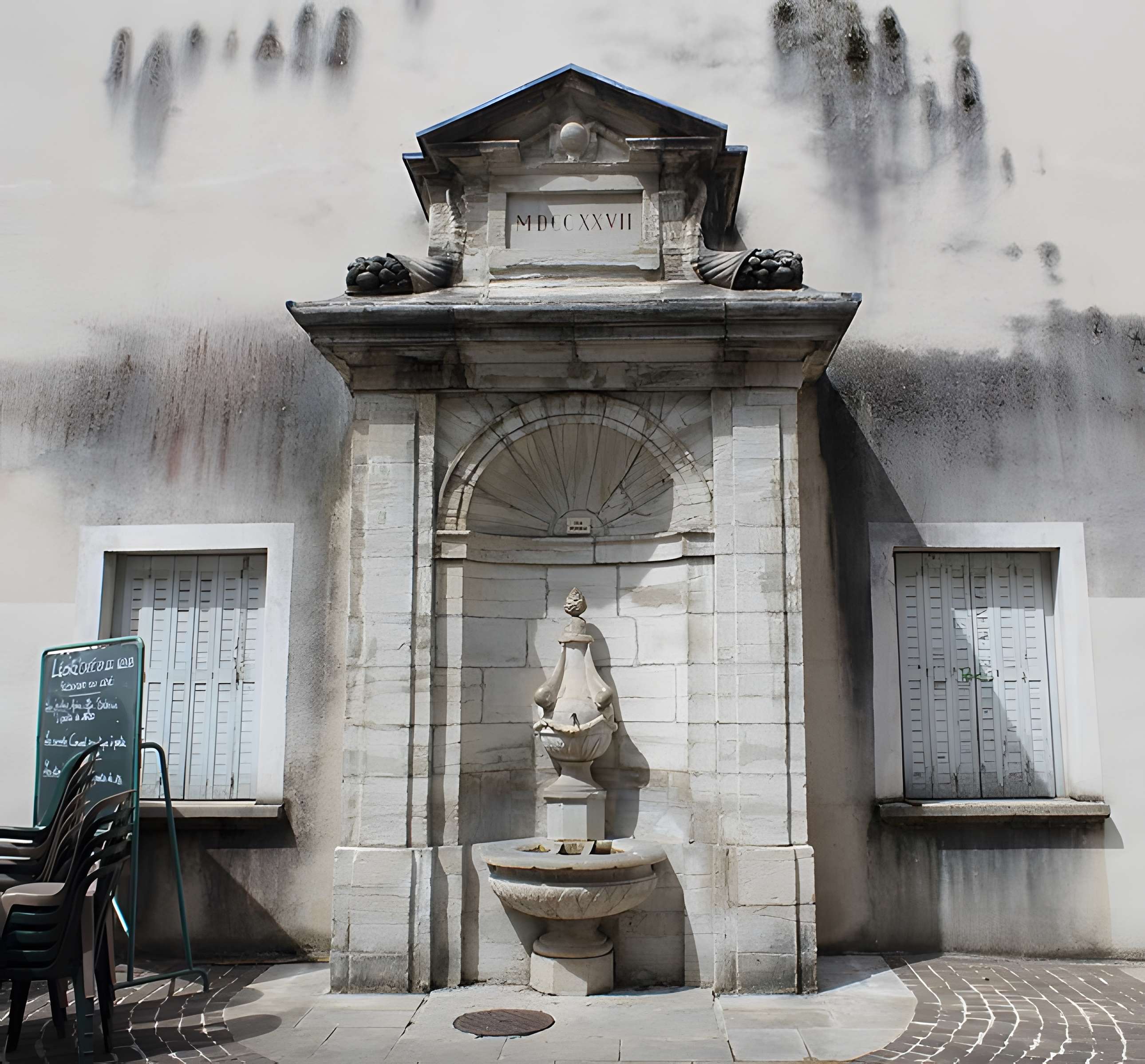 Fontaine aux Dauphins de Lons-le-Saunier