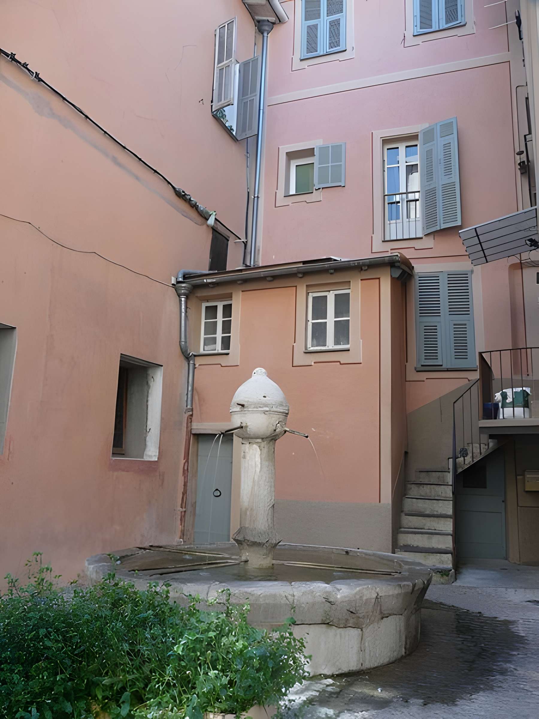 Fontaine circulaire de Sospel 