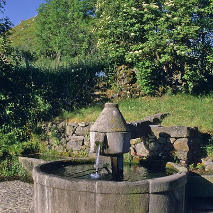 Photo de Fontaine dAlbepierre-Bredons