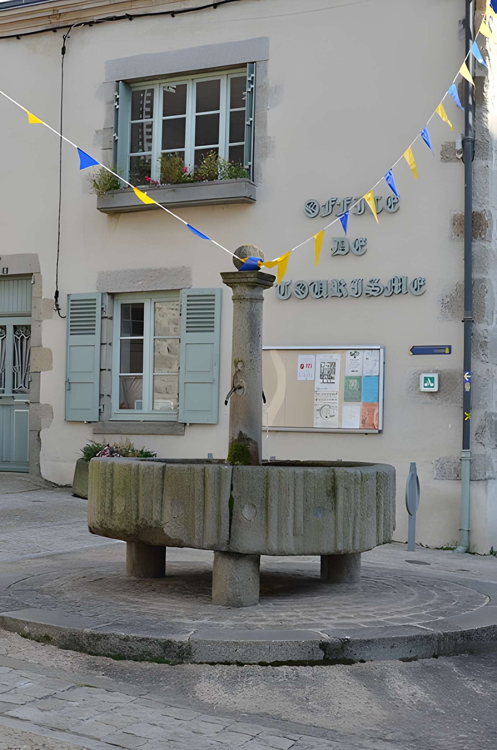 Fontaine de Bénévent-l'Abbaye 