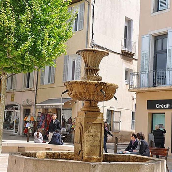 Photo de La fontaine du XVIIIe siècle