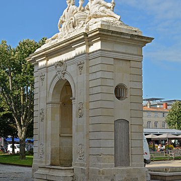 Fontaine de la place Colbert à Rochefort