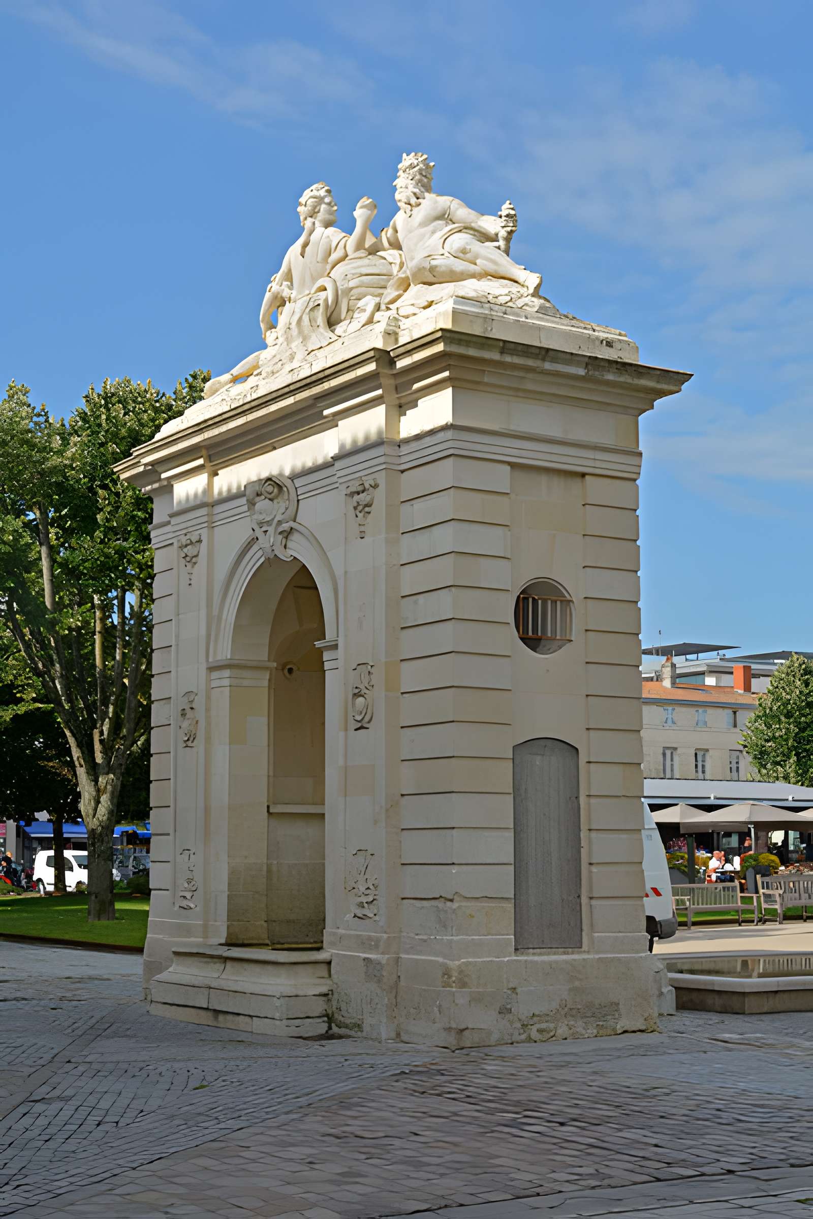 Fontaine de la place Colbert à Rochefort