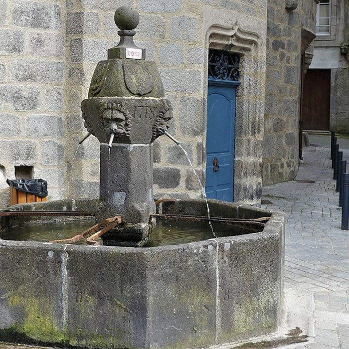 Photo de Fontaine de la place de lAncienne-Halle à Aubusson