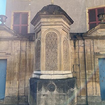 Fontaine de la place Sainte-Croix à Metz