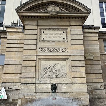 Fontaine de la place Saint-Louis de Versailles