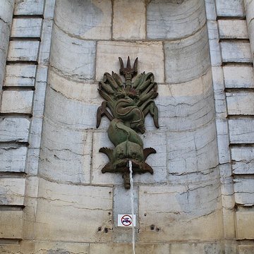 Fontaine de la Sirène à Poligny