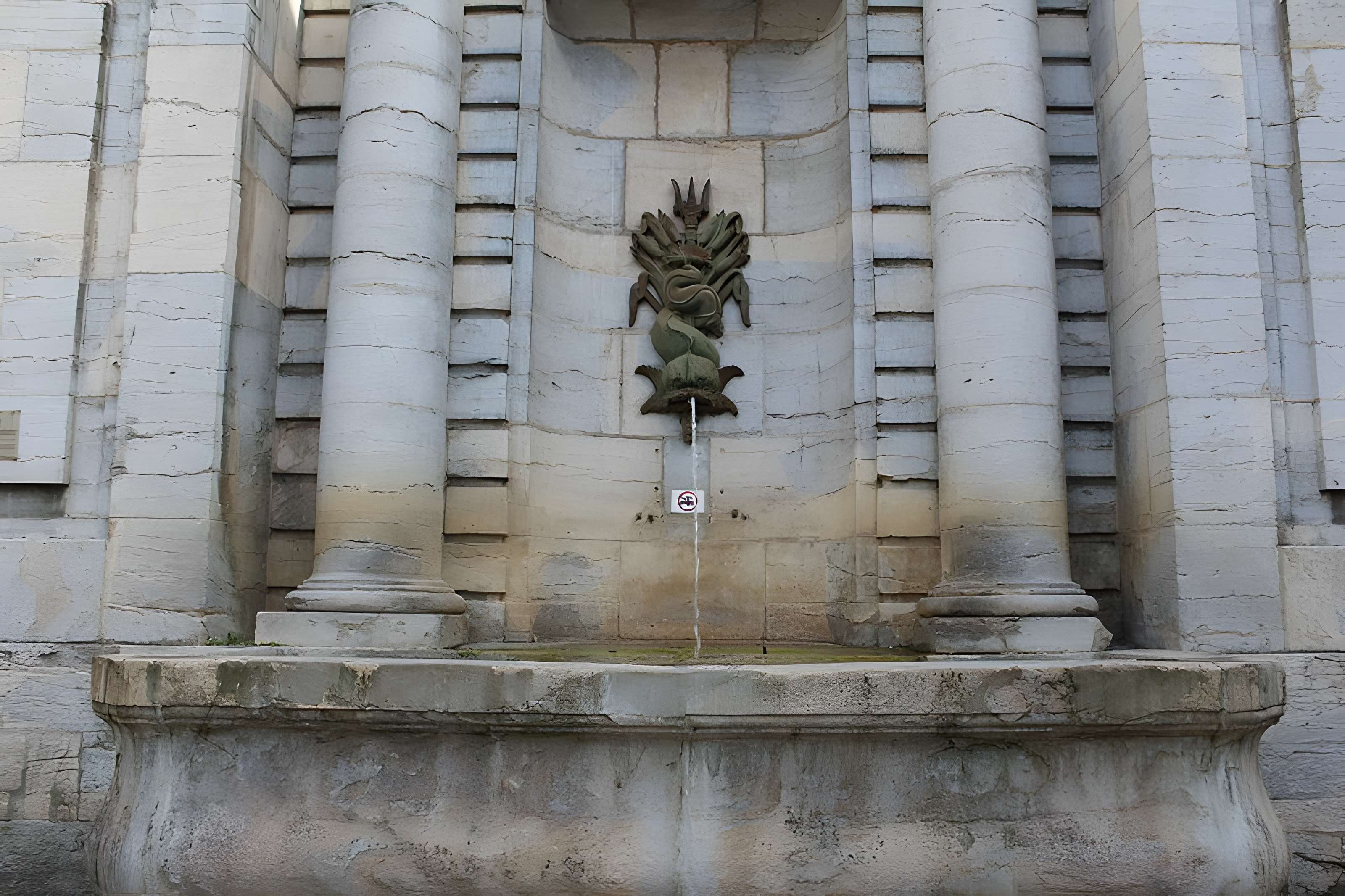 Fontaine de la Sirène à Poligny