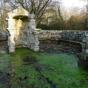 Fontaine de la Trinité-Bezver à Langonnet