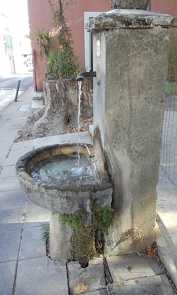 Fontaine de Méounes-lès-Montrieux