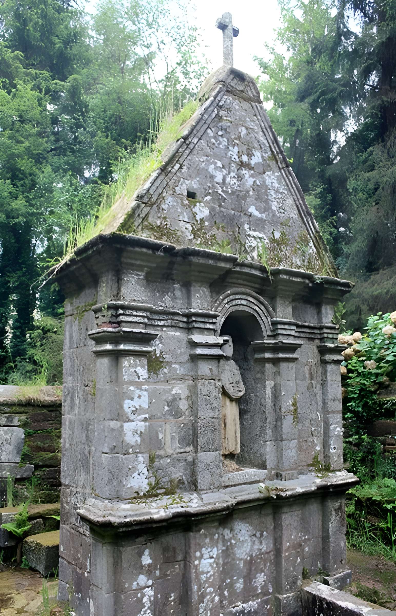 Fontaine de Saint-Jean-du-Poteau à Plumelin 