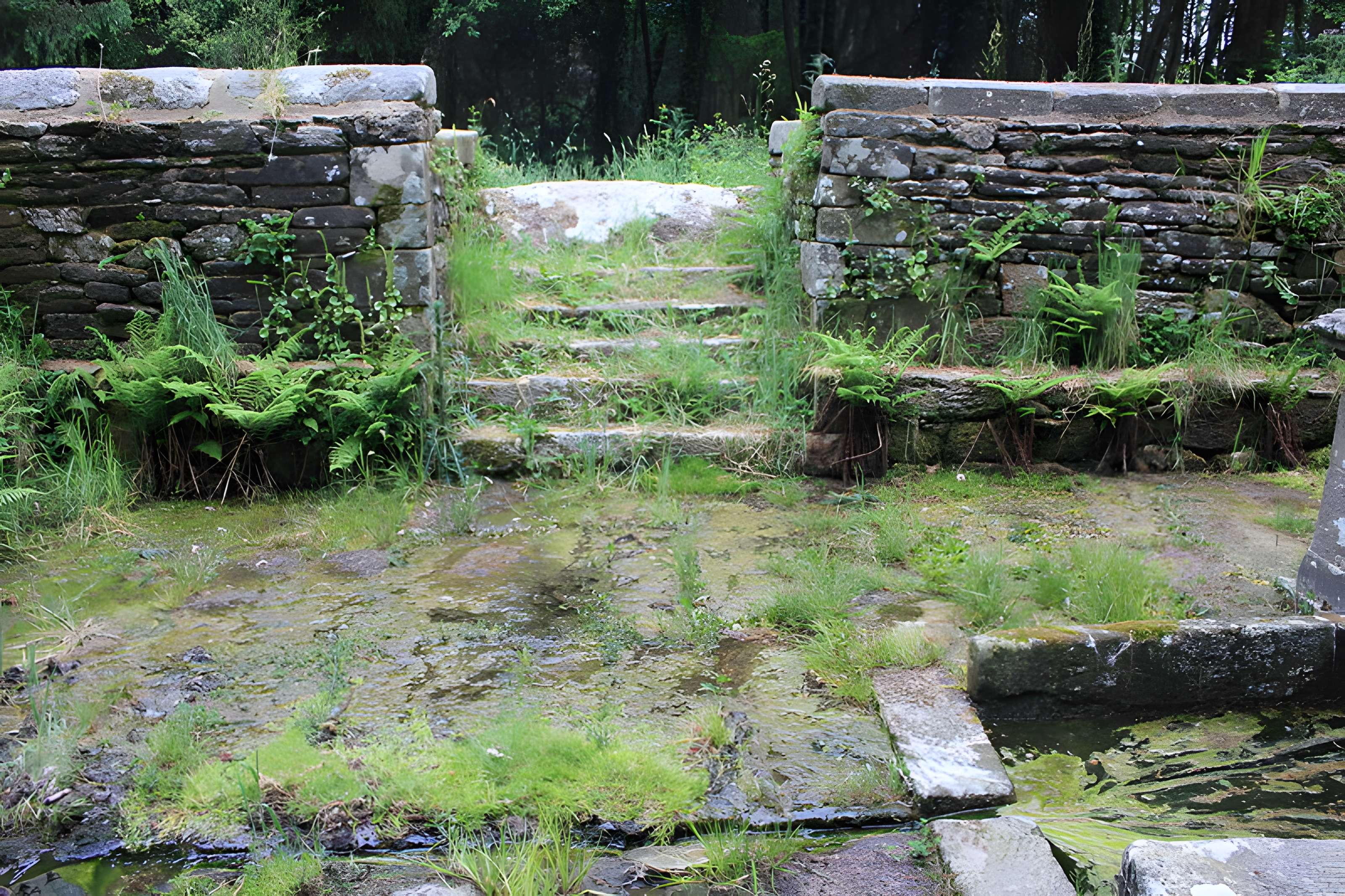 Fontaine de Saint-Jean-du-Poteau à Plumelin