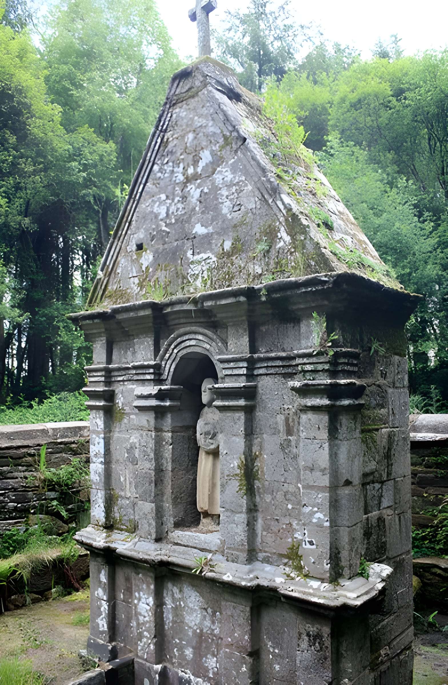 Fontaine de Saint-Jean-du-Poteau à Plumelin