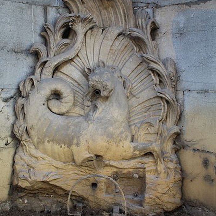 Photo de Fontaine du Cheval Marin de Poligny