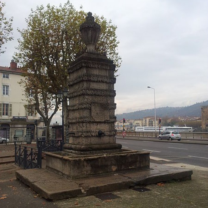 Photo de Fontaine du Jeu de Paume à Vienne