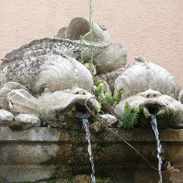 Fontaine du lavoir de Cotignac