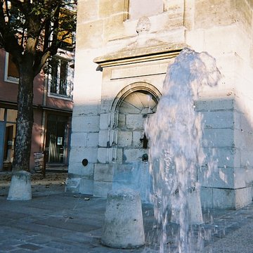 Eaux du Pré-Saint-Gervais : Fontaine du Pré-Saint-Gervais