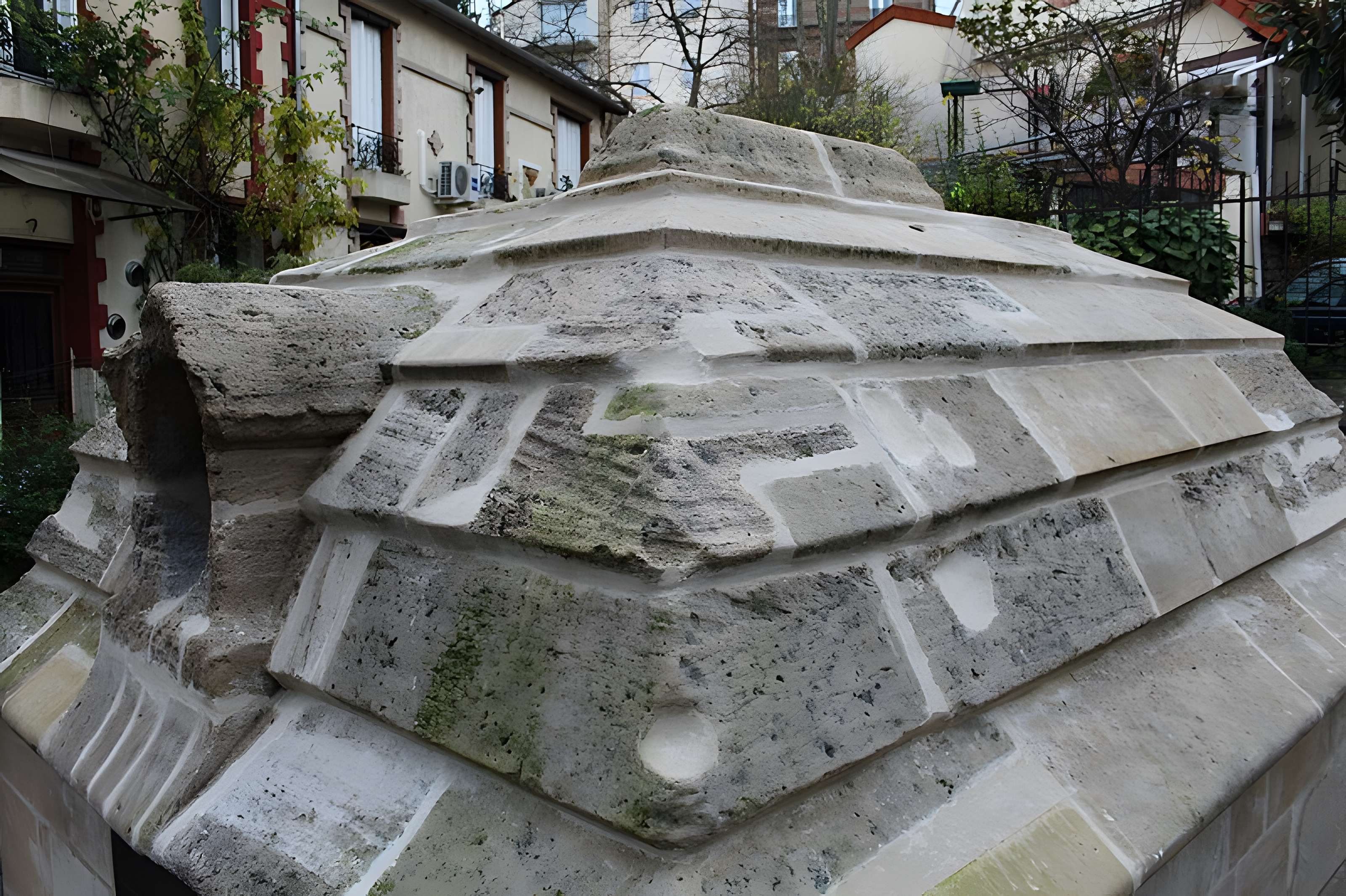 Eaux du Pré-Saint-Gervais : Fontaine du Pré-Saint-Gervais