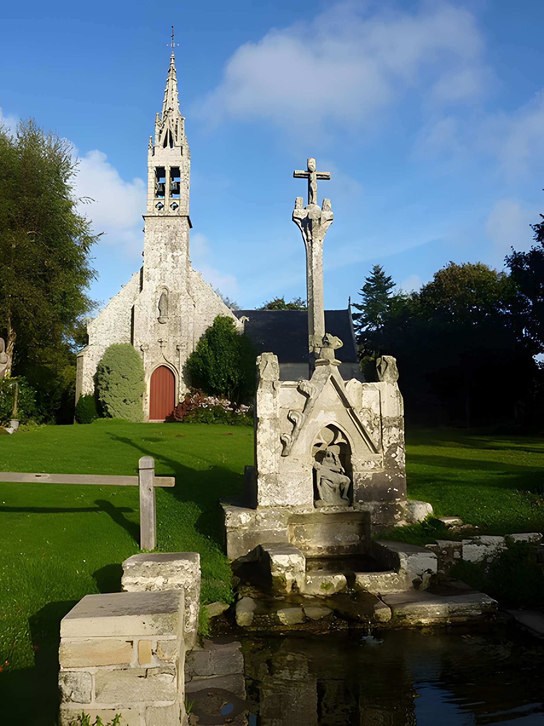 Fontaine et calvaire du Drennec de Clohars-Fouesnant
